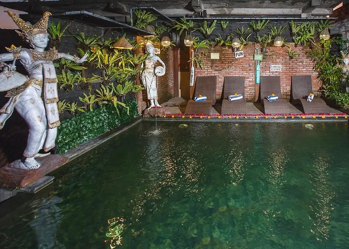 Ubudku 4* ウブド