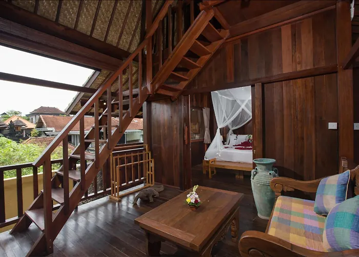 Ubudku 4*